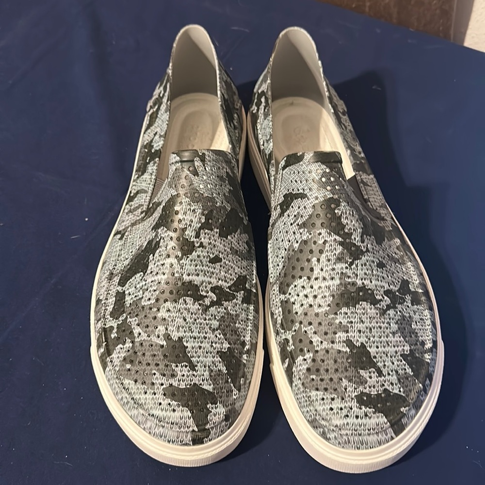 Croc Mens slip on size 13
